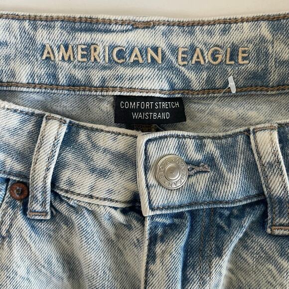 American Eagle Mom Shorts Acid Wash Cutoff Denim Shorts - Size 6 - Picture 3 of 4